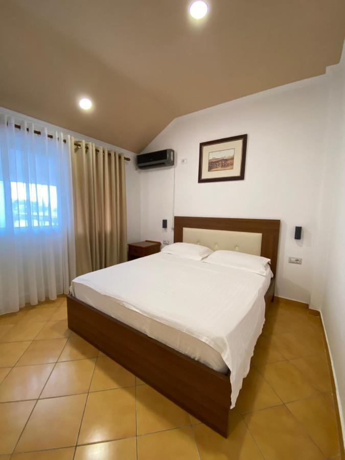 Hotell Kompleksi Jakaj