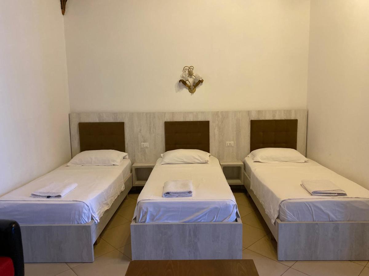 Kompleksi Jakaj Hotell Velipojë