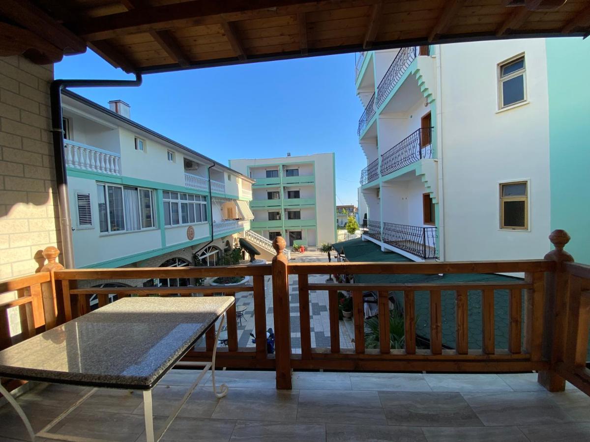 Hotell Kompleksi Jakaj