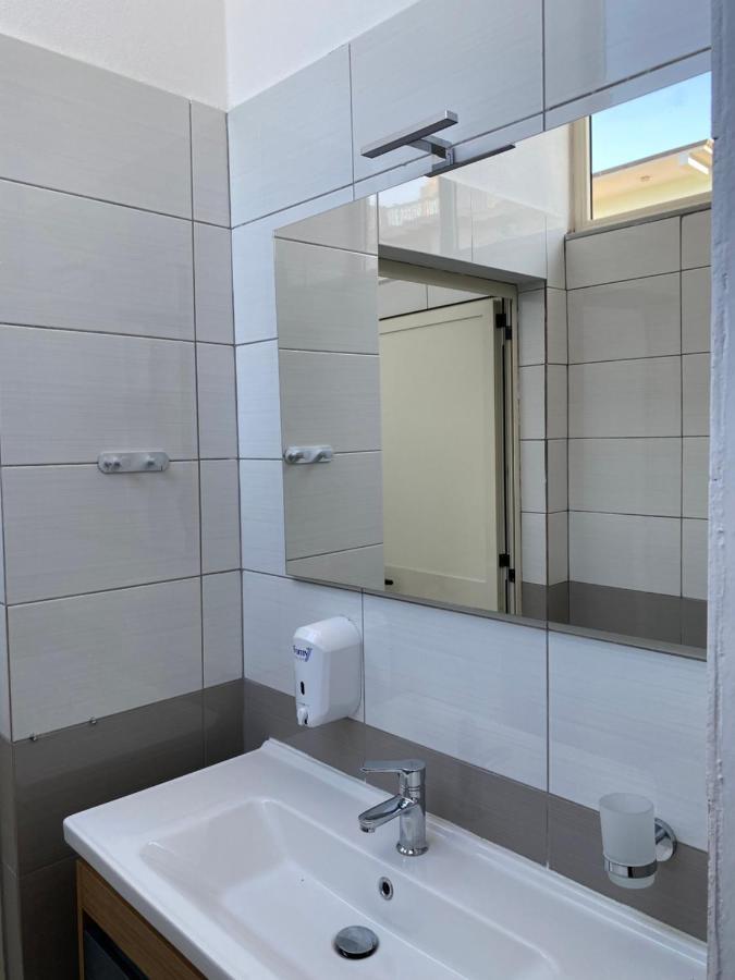 Hotell Kompleksi Jakaj Velipojë