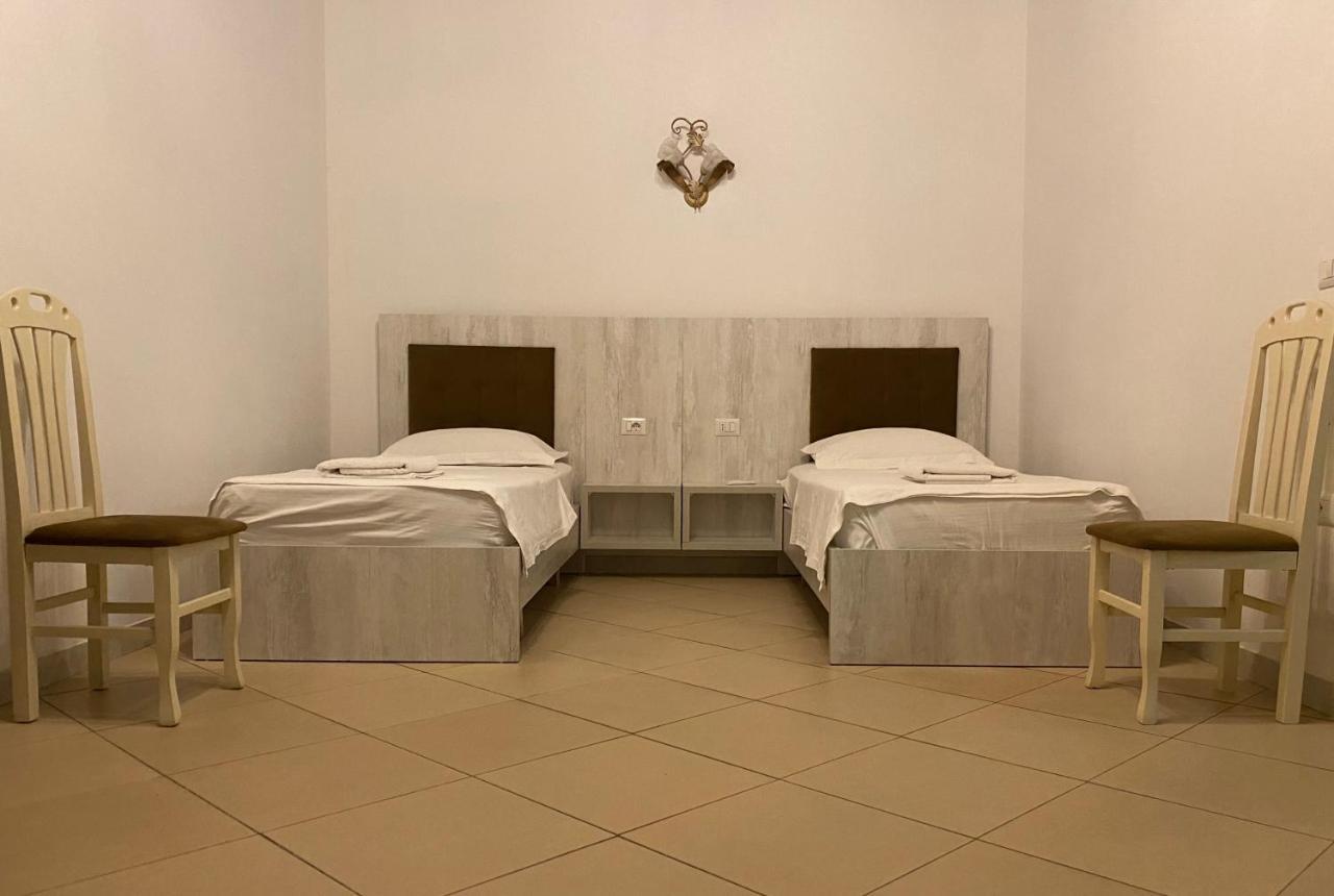 Kompleksi Jakaj Hotell Velipojë