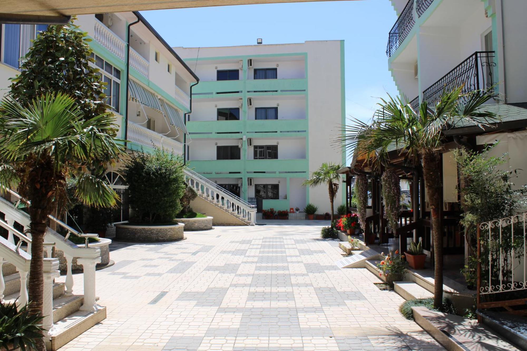 Kompleksi Jakaj Hotell 3*