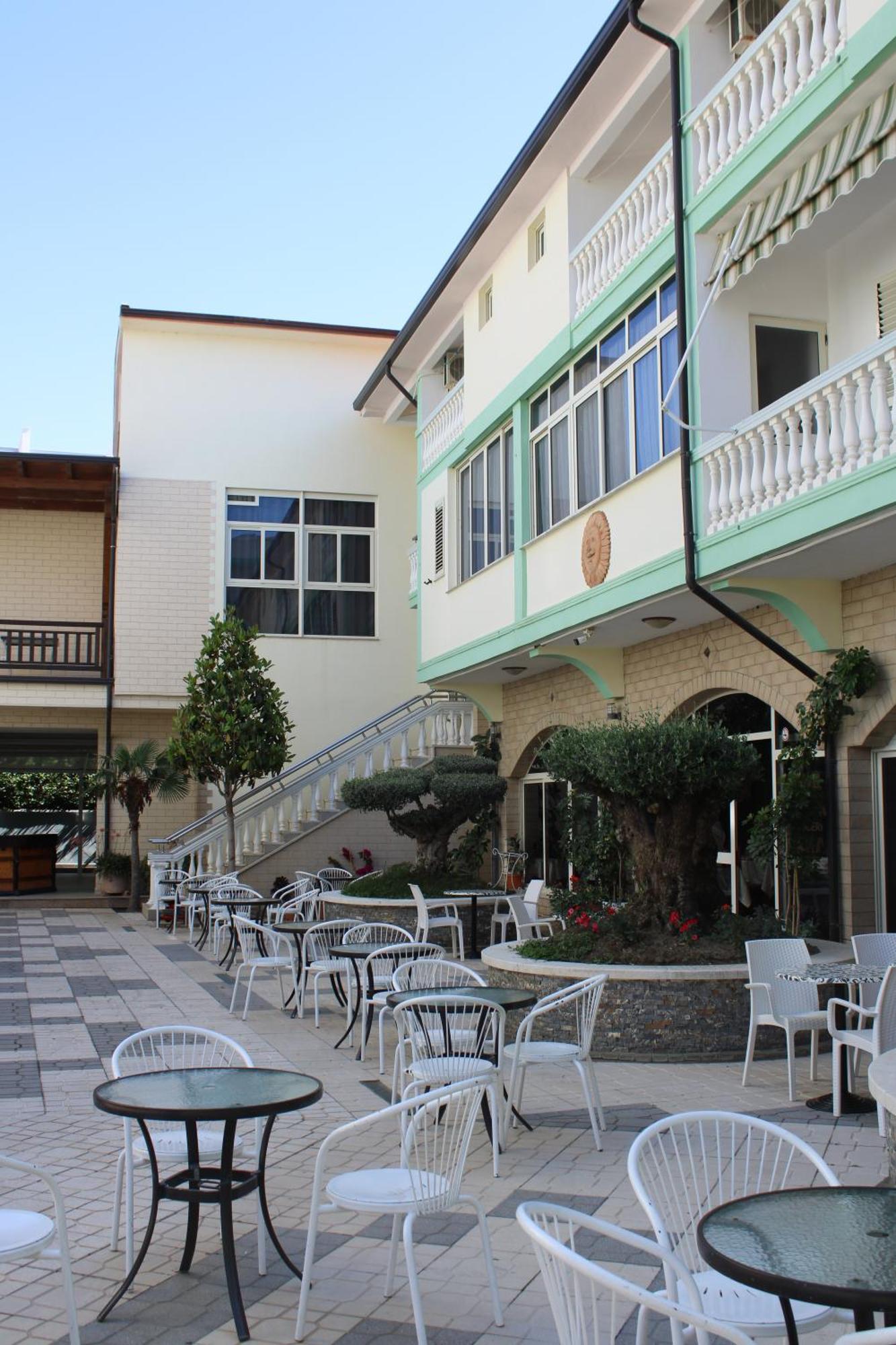 Kompleksi Jakaj Hotell