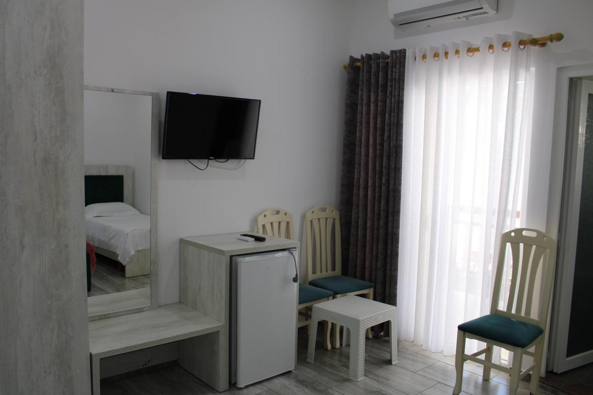 Kompleksi Jakaj Hotell Velipojë