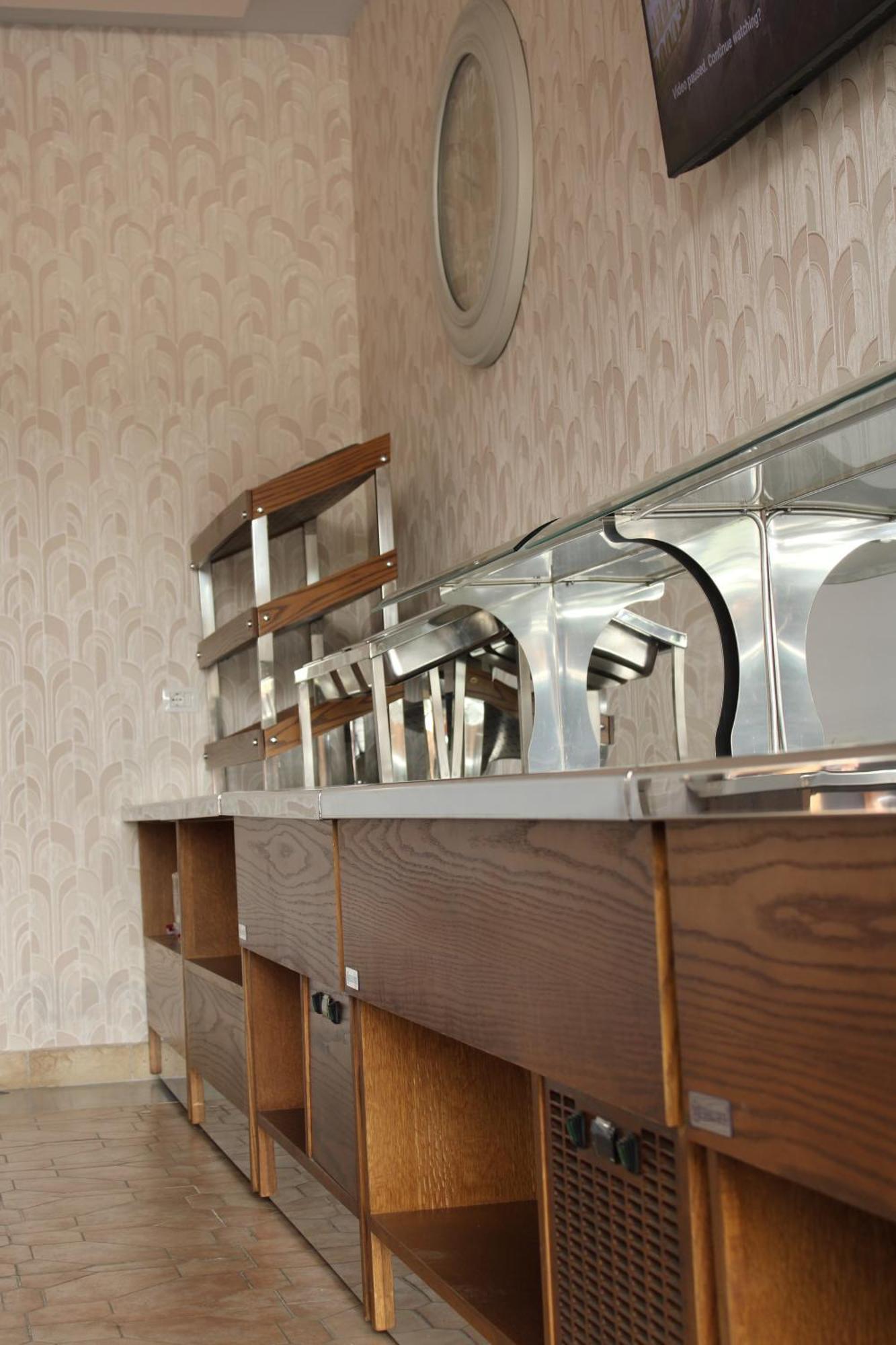 Hotell Kompleksi Jakaj Velipojë